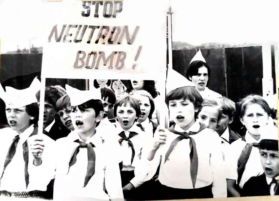 Stop neutron bomb