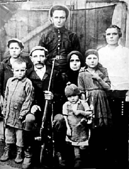 Семья Дубыниных. 1930-е годы