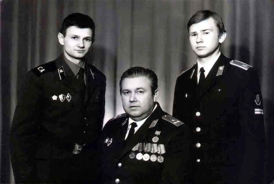 Глазырин Юрий Михайлович с сыновьями