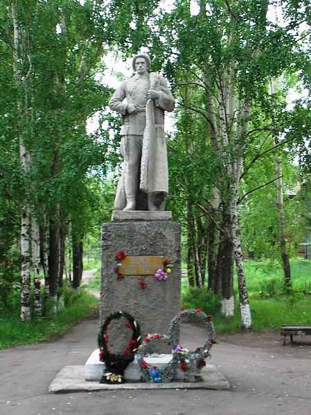 Памятник бойцам отряда Зверева Д. Е.