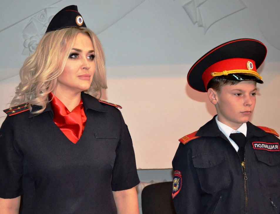 Анастасия Кондакова с кадетами