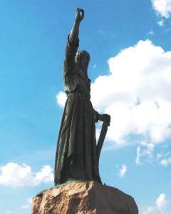 Памятник протопопу Аввакуму (село Григорово, скульптор В.М.Клыков, 1991 г.) Avvakum. Monument (Grigorovo, 1991)