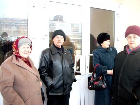 Bratsk-Public hearings - the first participants 