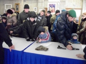 Exhibition of weapons in the Palace of Fine Arts Energetic (Bratsk) Выставка оружия во Дворце Искусств "Энергетик" (Братск)