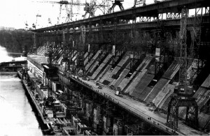 НИЖНИЙ БЬЁФ ПЛОТИНЫ БРАТСКОЙ ГЭС